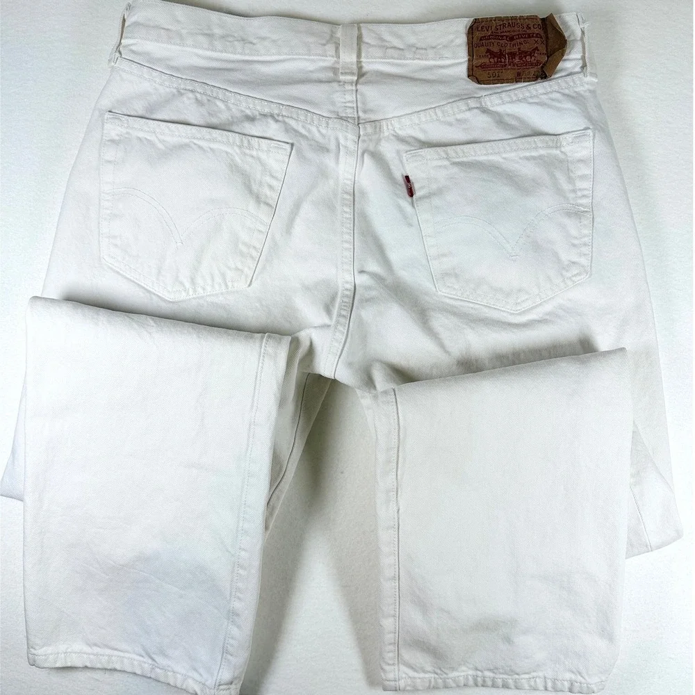Levis 501 Original Straight Fit White Denim Jeans Mens 34x32 Button Fly Slit Hem